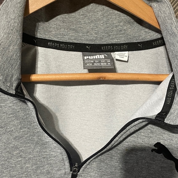 Men’s medium Puma pullover. - Picture 2 of 3